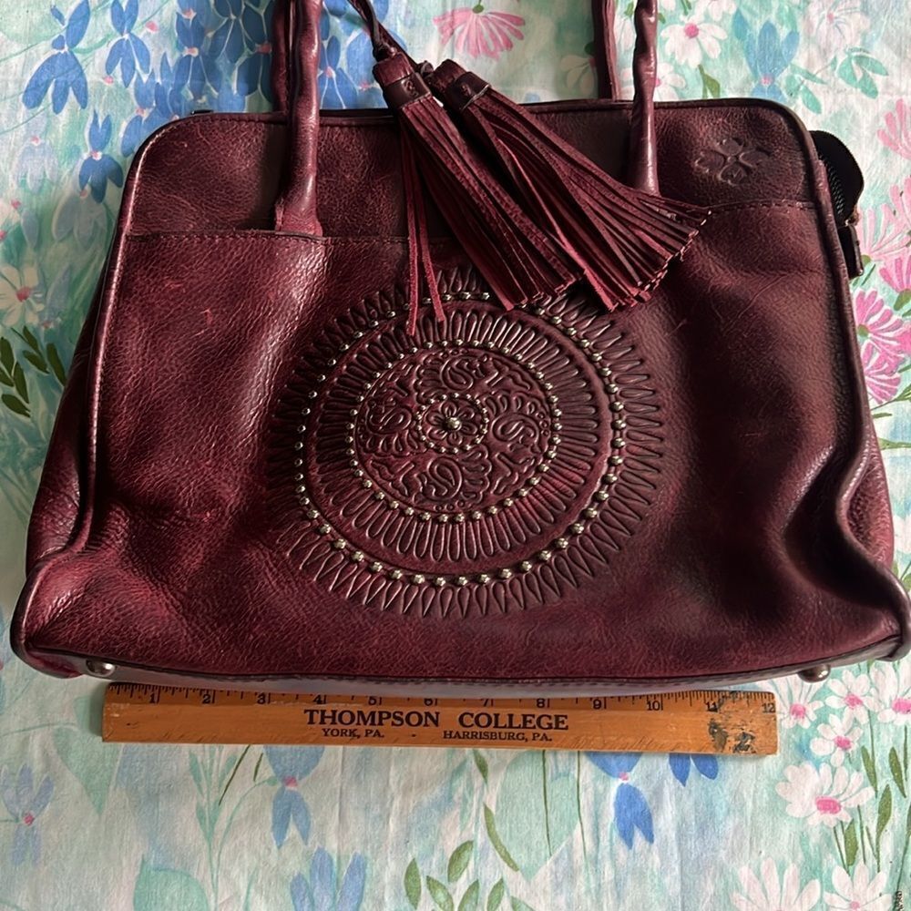 Patricia Nash Large Paris Embossed Leather Studded Shoulder Bag - Picture 15 of 16